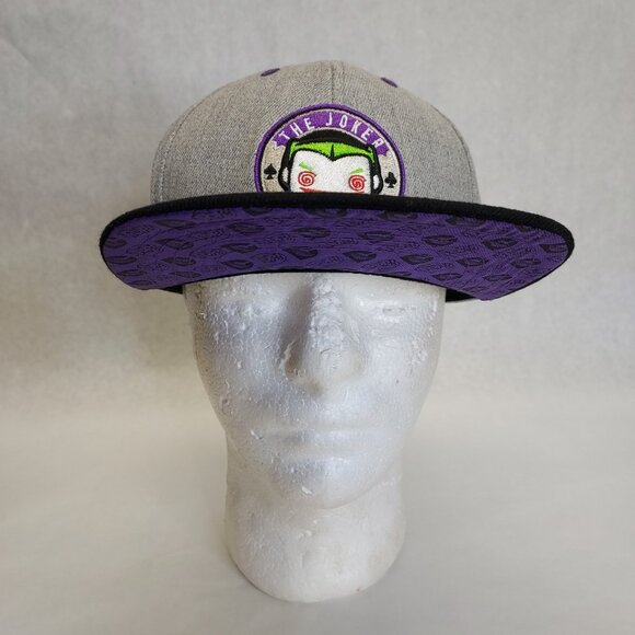The Joker Funko Snapback Baseball Cap Hat DC Comics Gray Black Purple New - Picture 2 of 16